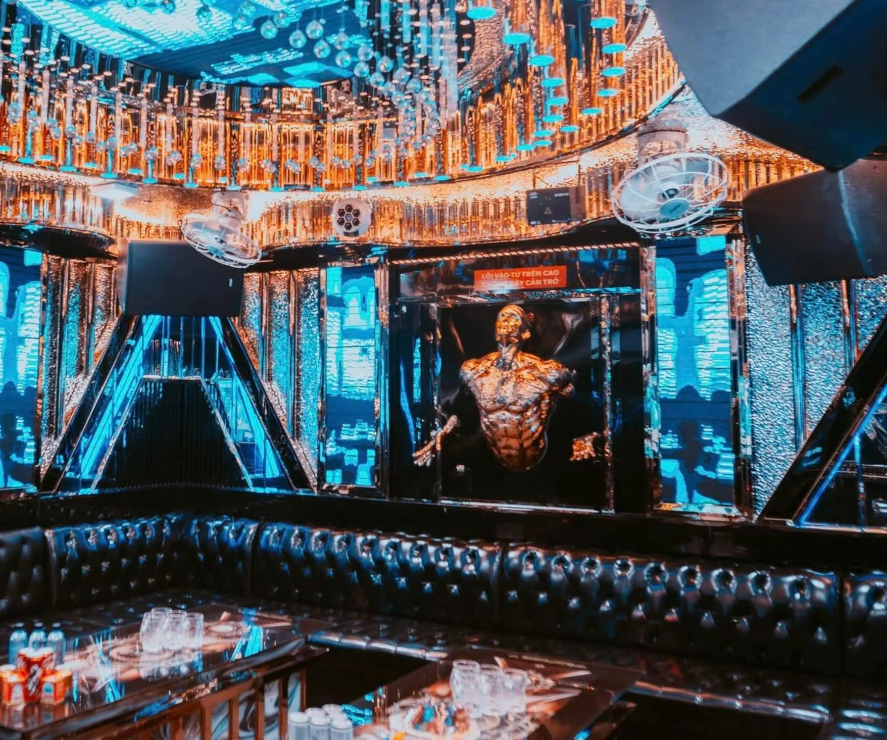Phòng Cyborg
