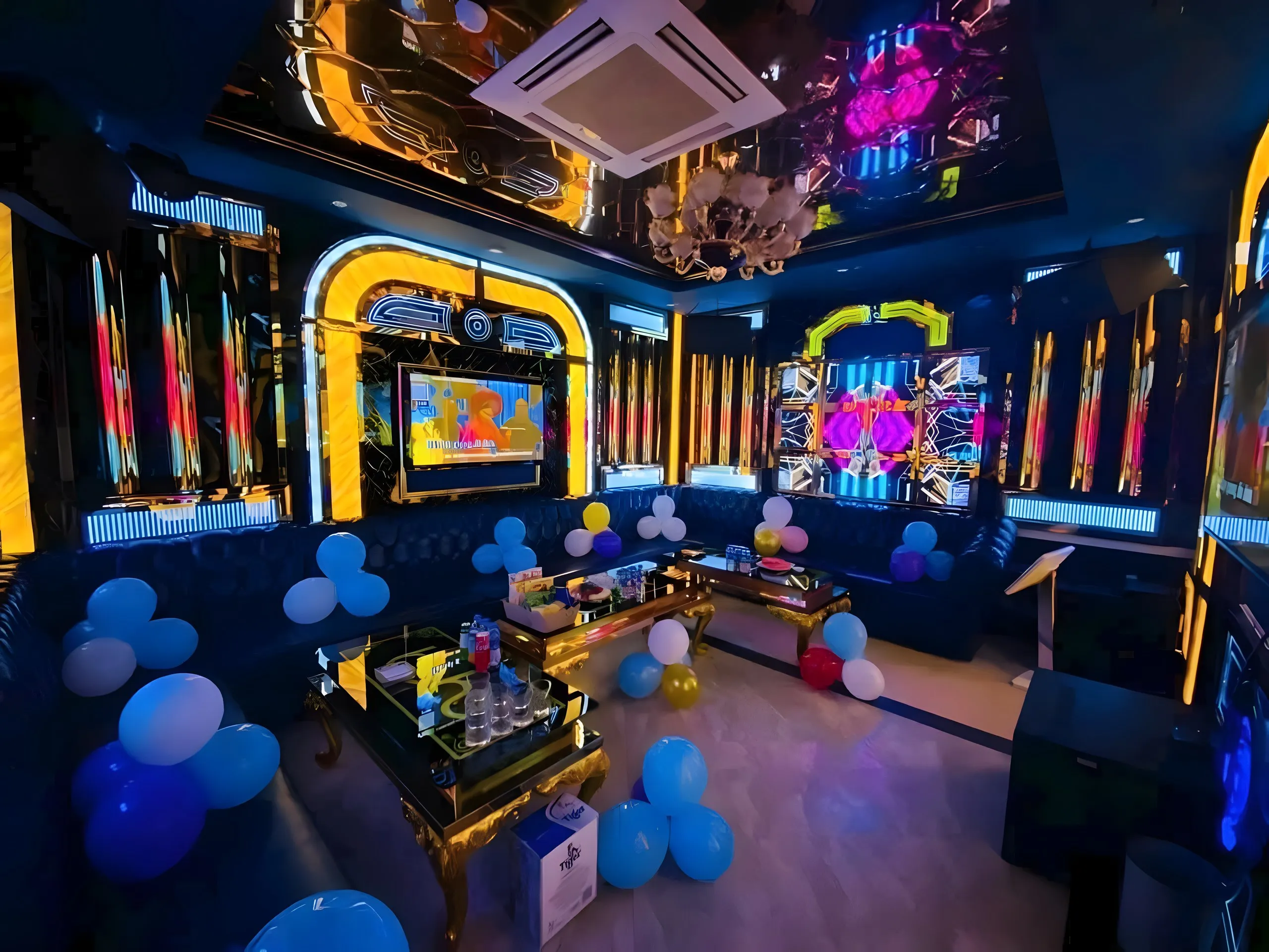Phòng Party Blue